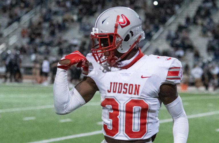 De’Anthony Lewis