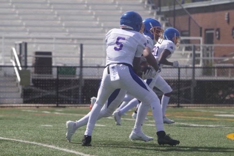 IHSA Highschool Team Preview: Simeon Wolverines