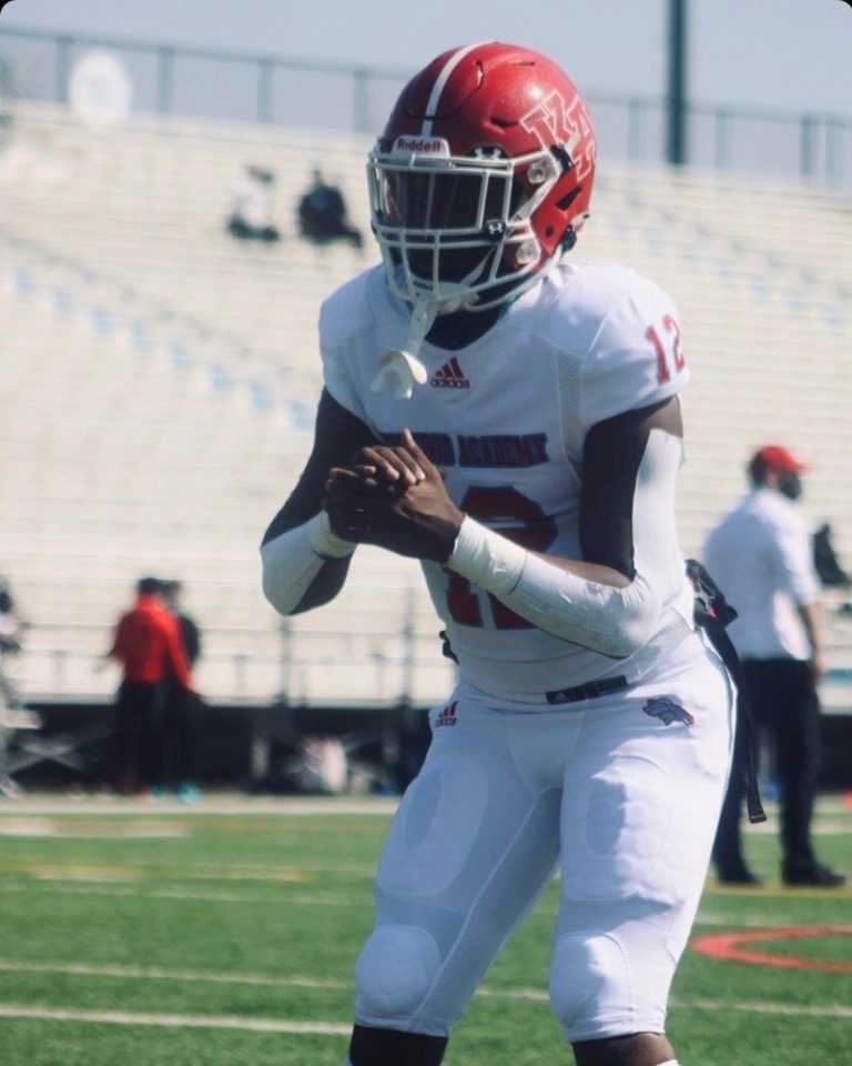 IHSA Highschool Team Preview: Kenwood Broncos