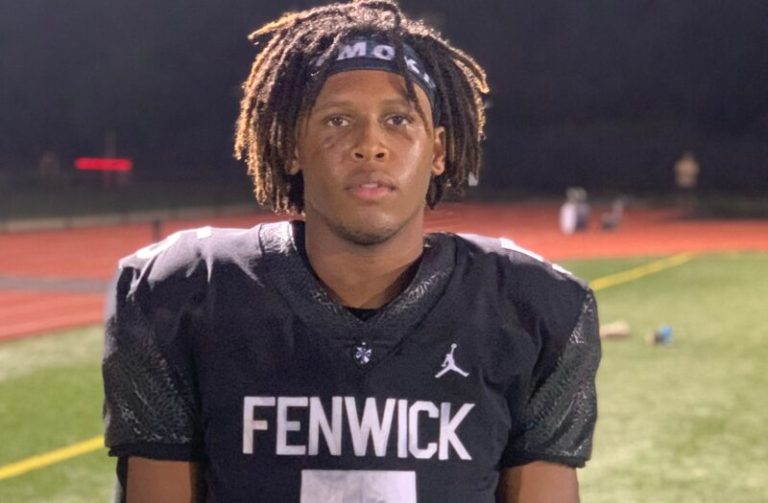 Game Recap: Fenwick Defeats Morgan Park 35-12 in Season Opener