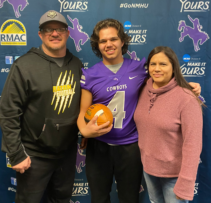 Recruiting Update: Raton&#8217;s Walton signs with NMHU