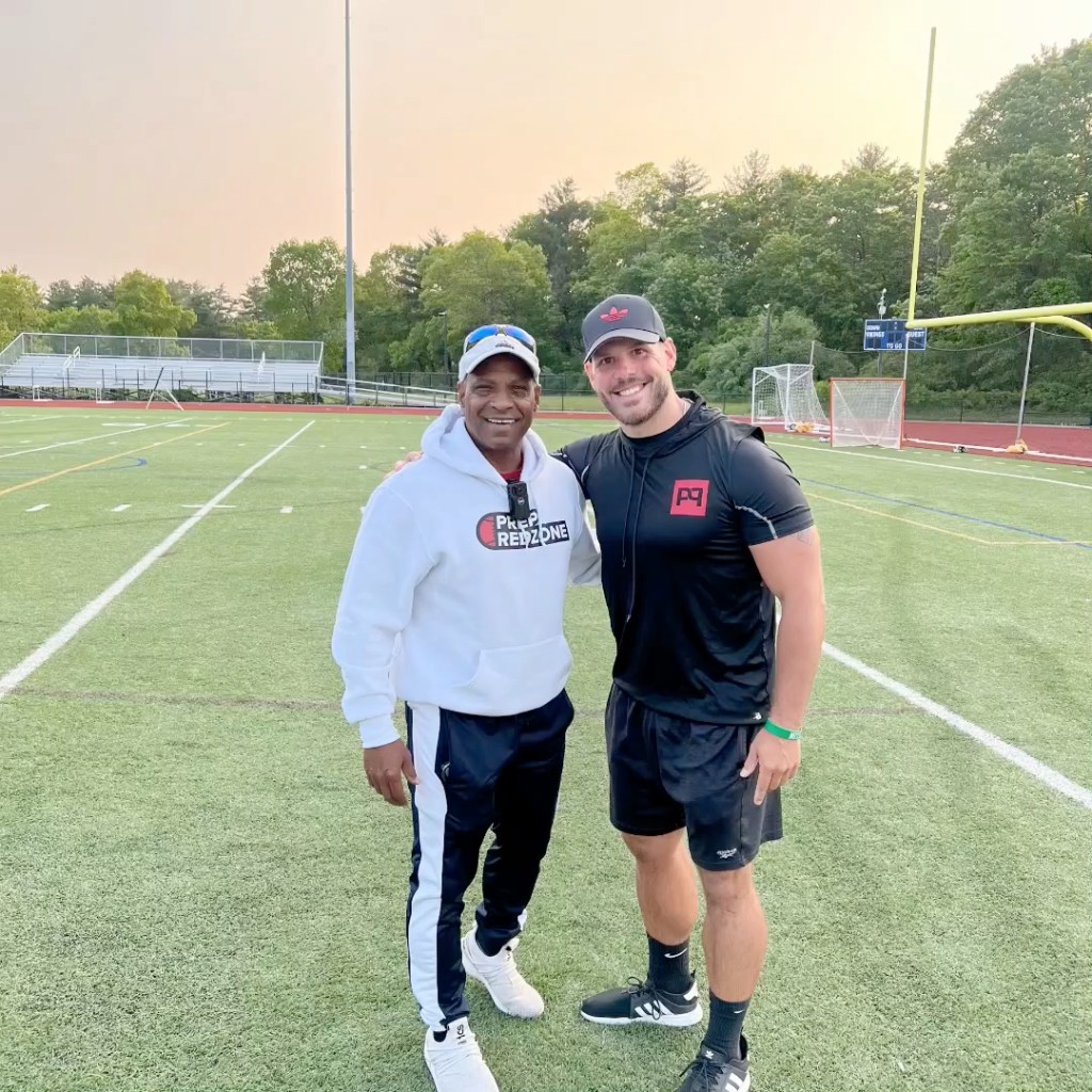 New England Linebackers Training with &#8220;Pact Performance &#8211; LBU&#8221;