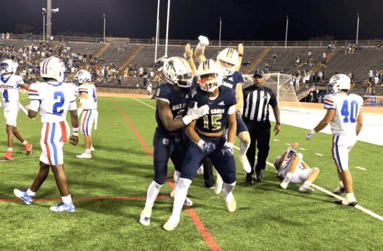 10 Holy Cross vs. John Curtis eye-catchers