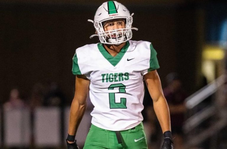 3 High-Caliber 2-Way 2024 Recruits Still On The Board