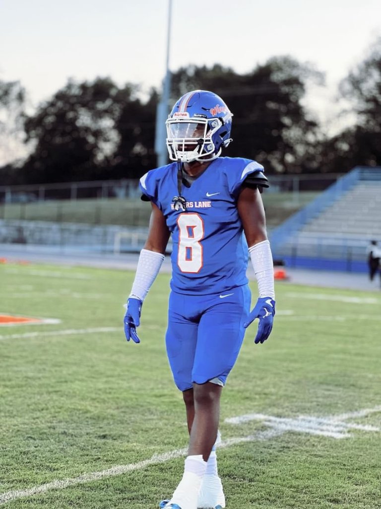 Isaiah McGill