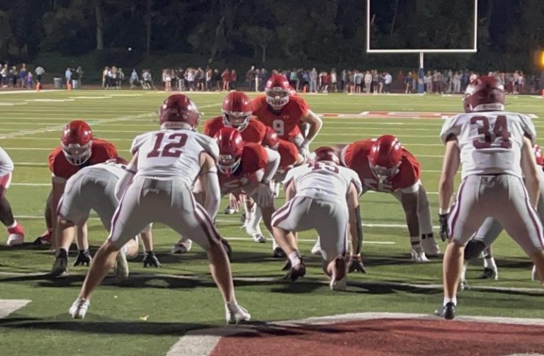 Brentwood Academy Defeats MBA 35-7