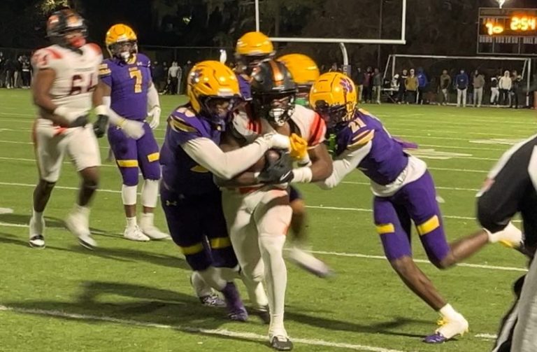 Eye-catchers from Edna Karr vs. Catholic (BR) semifinal