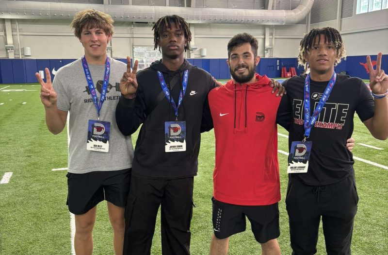 Five Rising Junior Wide Receivers to Watch for This Offseason