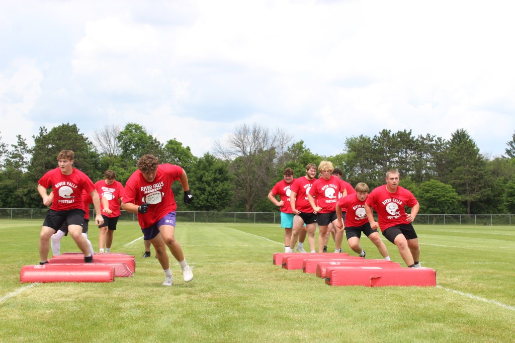 UW-River Falls Mega Camp Workout Warriors | OL