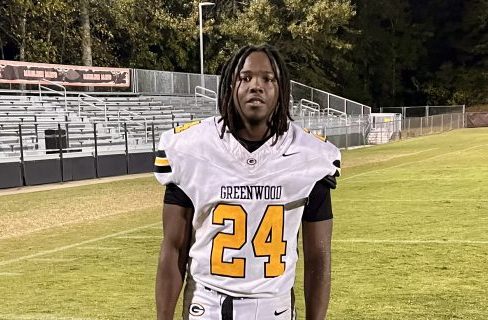 Crawford, Lewis power Greenwood past Mauldin