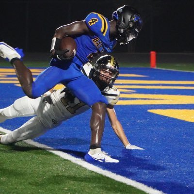 <span class="pn-tooltip pn-player-link">
        <span class="name-pointer">Class of 2027: Houston’s Dynamic Running Backs</span>
        <span class="info-box not-prose" style="background: linear-gradient(to bottom, rgba(193,25,32, 0.95) 0%,rgba(193,25,32, 1) 100%)">
            <a href="https://prepredzone.com/2025/12/class-of-2027-houstons-dynamic-running-backs/" class="link-wrap">
                                    <span class="player-img"><img src="https://prepredzone.com/wp-content/uploads/sites/3/2025/12/PRZ_copy_copy_copy-8741284.png?w=150&h=150&crop=1" alt="Class of 2027: Houston’s Dynamic Running Backs"></span>
                
                <span class="player-details">
                    <span class="first-name">Class</span>
                    <span class="last-name">of 2027: Houston’s Dynamic Running Backs</span>
                    <span class="measurables">
                                            </span>
                                    </span>
                <span class="player-rank">
                                                        </span>
                                    <span class="state-abbr"></span>
                            </a>

                    </span>
    </span>
