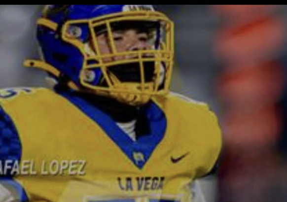 <span class="pn-tooltip pn-player-link">
        <span class="name-pointer">DFW Camp Stock Risers: Linemen Making Waves</span>
        <span class="info-box not-prose" style="background: linear-gradient(to bottom, rgba(193,25,32, 0.95) 0%,rgba(193,25,32, 1) 100%)">
            <a href="https://prepredzone.com/2026/01/dfw-camp-stock-risers-linemen-making-waves/" class="link-wrap">
                                    <span class="player-img"><img src="https://prepredzone.com/wp-content/uploads/sites/3/2026/01/DWF-Case--crop-864x568-1767720167.jpeg?w=150&h=150&crop=1" alt="DFW Camp Stock Risers: Linemen Making Waves"></span>
                
                <span class="player-details">
                    <span class="first-name">DFW</span>
                    <span class="last-name">Camp Stock Risers: Linemen Making Waves</span>
                    <span class="measurables">
                                            </span>
                                    </span>
                <span class="player-rank">
                                                        </span>
                                    <span class="state-abbr"></span>
                            </a>

                    </span>
    </span>
