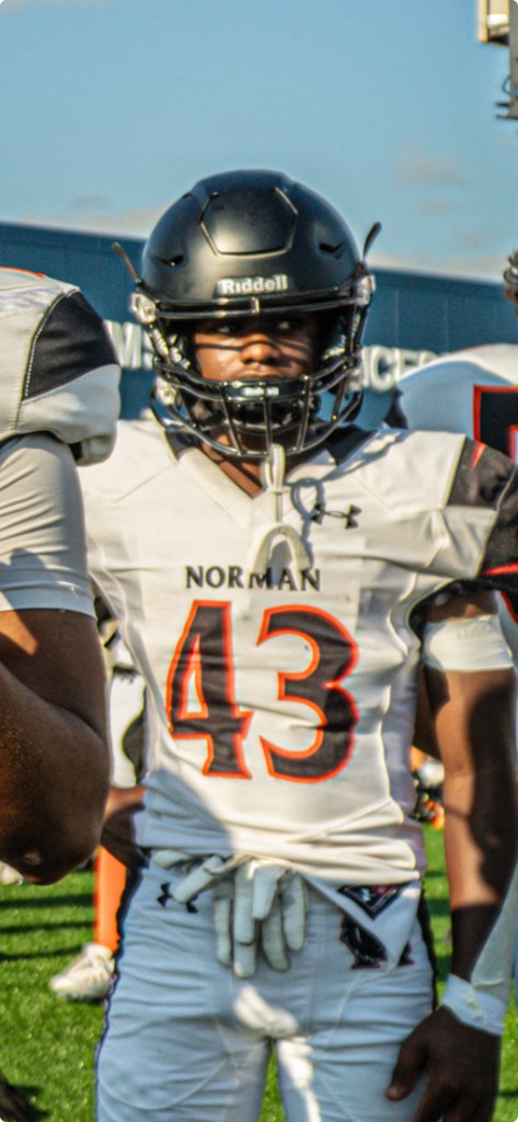 Davion Carr